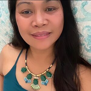 Designer J. Crew | Green Crystal Stone Multi-strand Cord statement Necklace ♥️